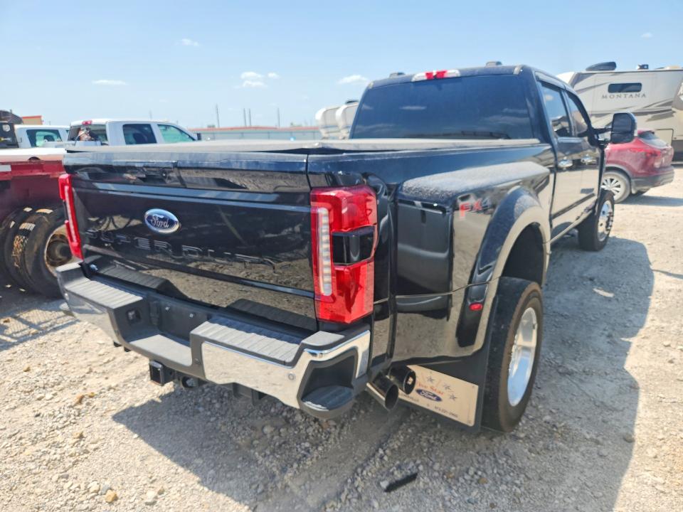 Photo 3 from auction – 2026 FORD F450 with VIN 1FT8W4DMXTEC74027