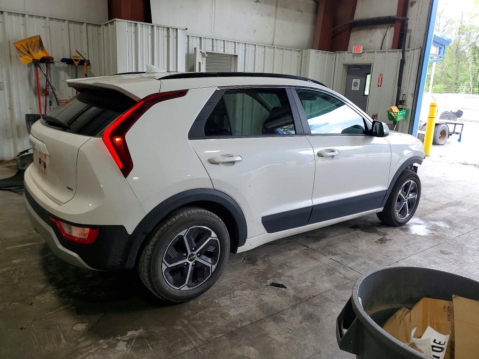Photo 3 from auction – 2024 KIA NIRO with VIN KNDCP3LE0R5183868