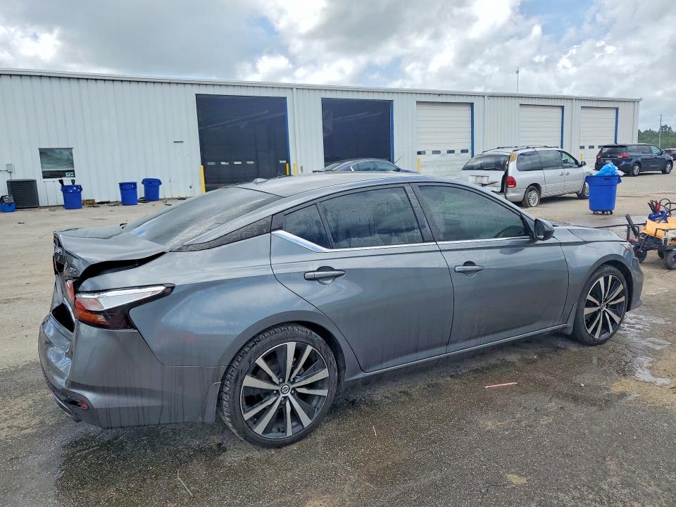 Photo 3 from auction – 2019 NISSAN ALTIMA with VIN 1N4BL4CV6KC202069