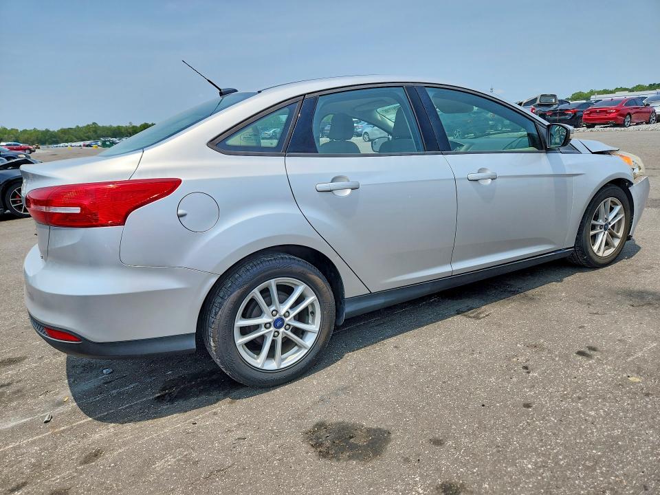Photo 3 from auction – 2017 FORD FOCUS with VIN 1FADP3F24HL327489