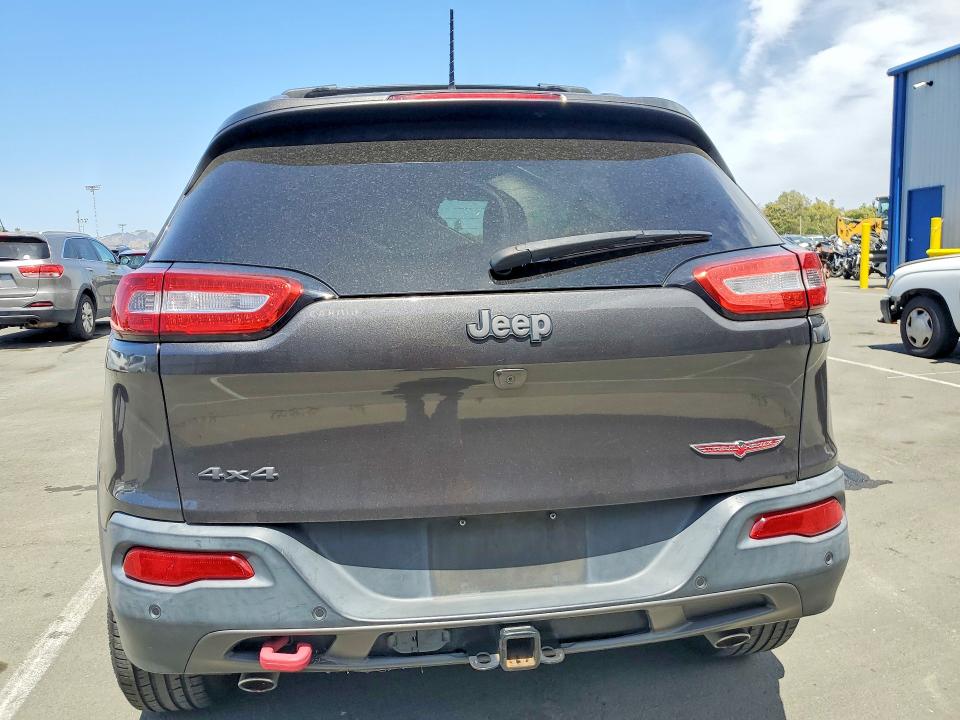Photo 6 from auction – 2017 JEEP CHEROKEE with VIN 1C4PJMBS1HW649395