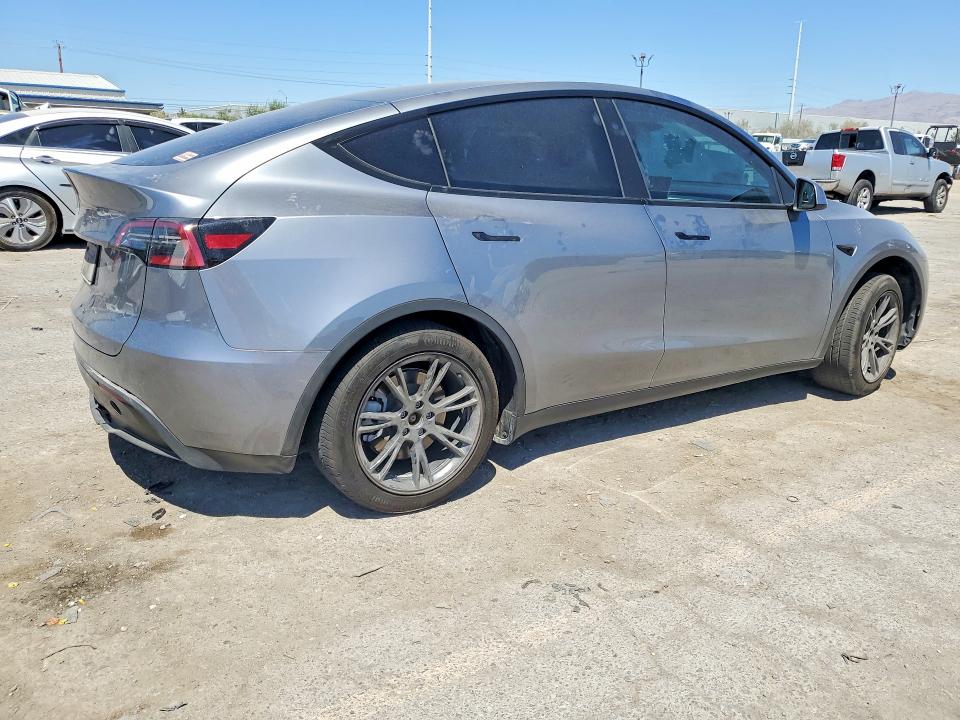 Photo 3 from auction – 2025 TESLA MODEL Y with VIN 7SAYGDED8SF231401