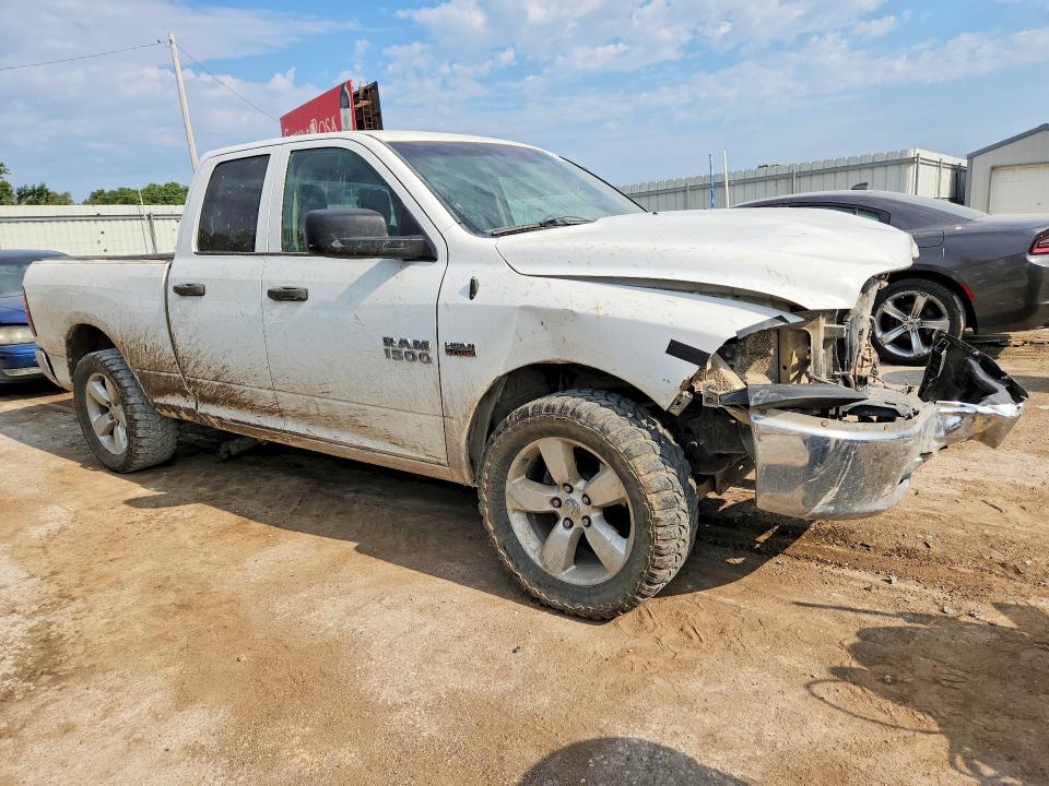 Photo 4 from auction – 2015 RAM 1500 with VIN 1C6RR6FT7FS591708