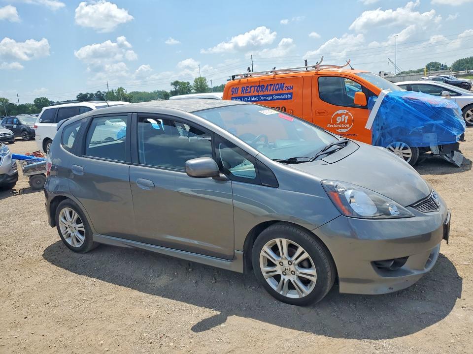 Photo 4 from auction – 2011 HONDA FIT with VIN JHMGE8H52BS011196