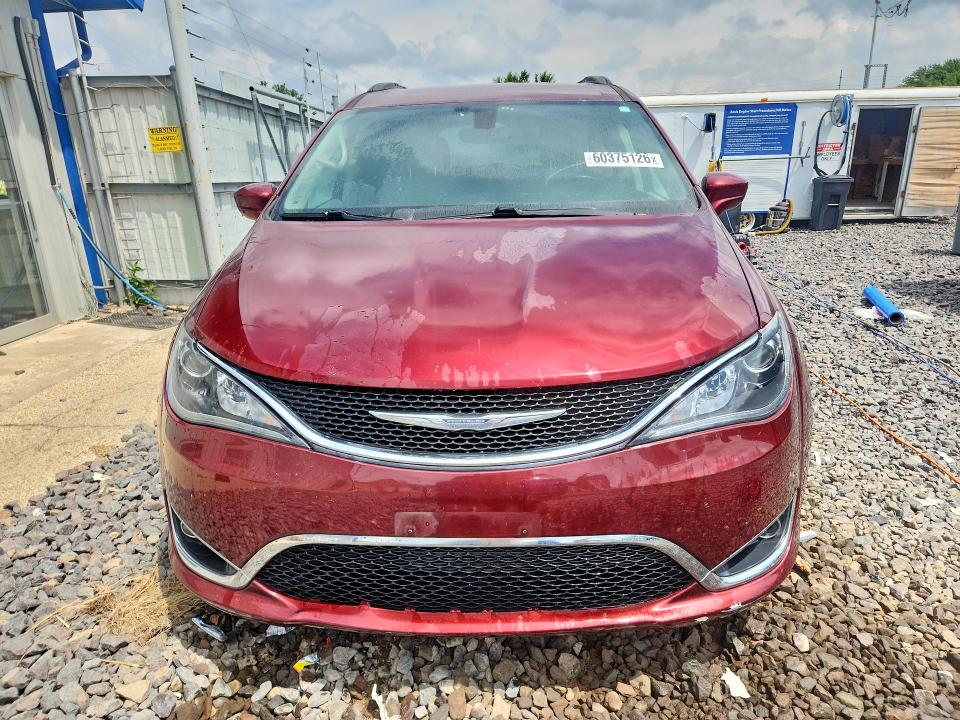 Photo 5 from auction – 2017 CHRYSLER PACIFICA with VIN 2C4RC1BG1HR687859