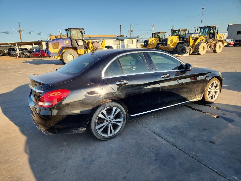 Photo 3 from auction – 2018 MERCEDES-BENZ C with VIN WDDWF4JB7JR338739
