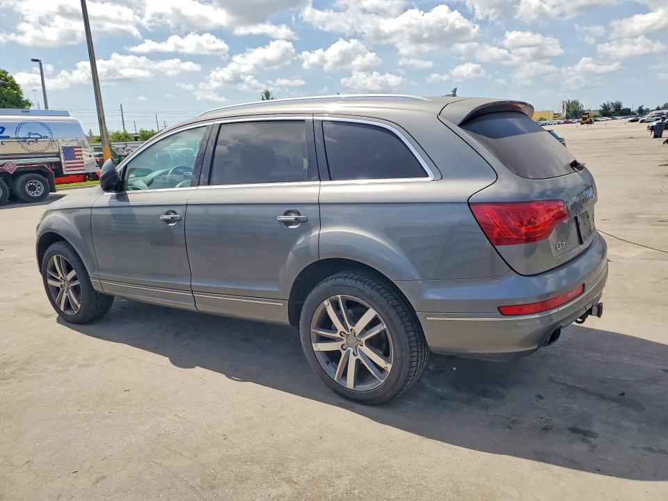 Photo 2 from auction – 2015 AUDI Q7 with VIN WA1LGAFEXFD001010