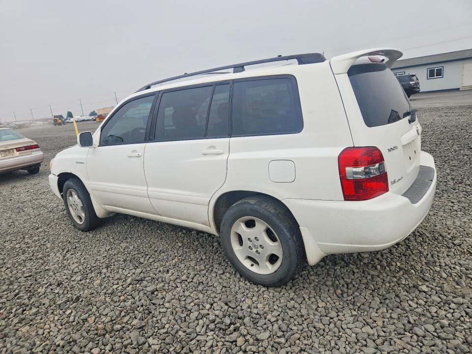 Photo 2 from auction – 2005 TOYOTA HIGHLANDER with VIN JTEEP21A650103947