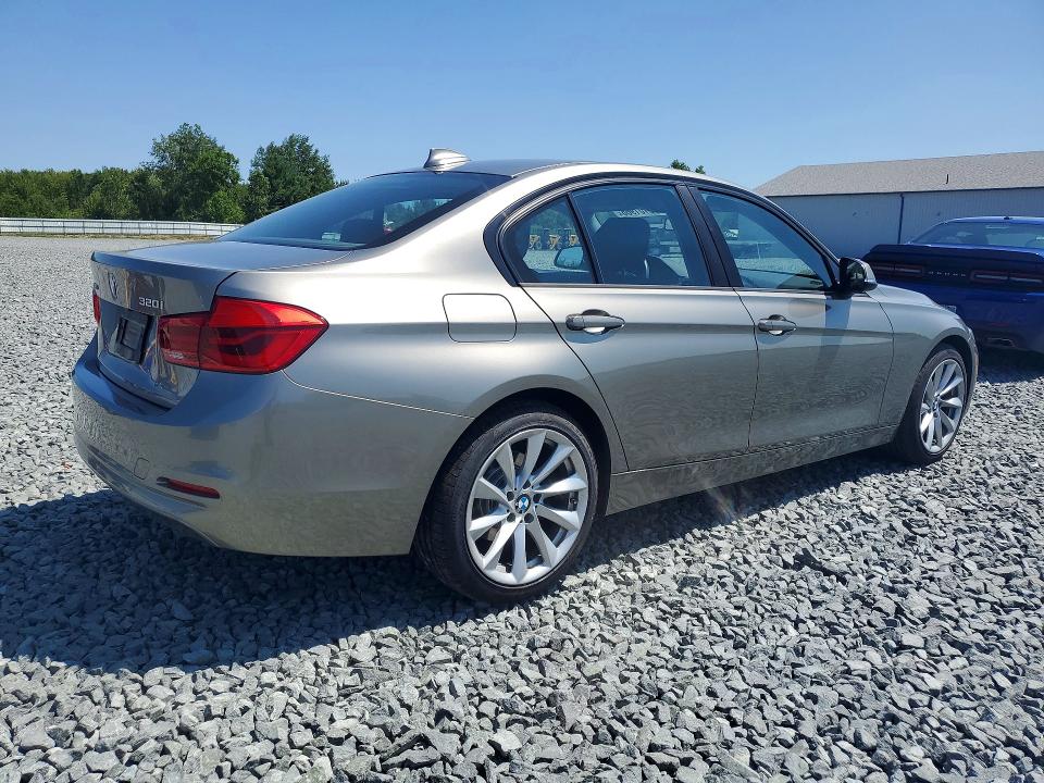 Photo 3 from auction – 2018 BMW 320 with VIN WBA8E5G5XJNU46631