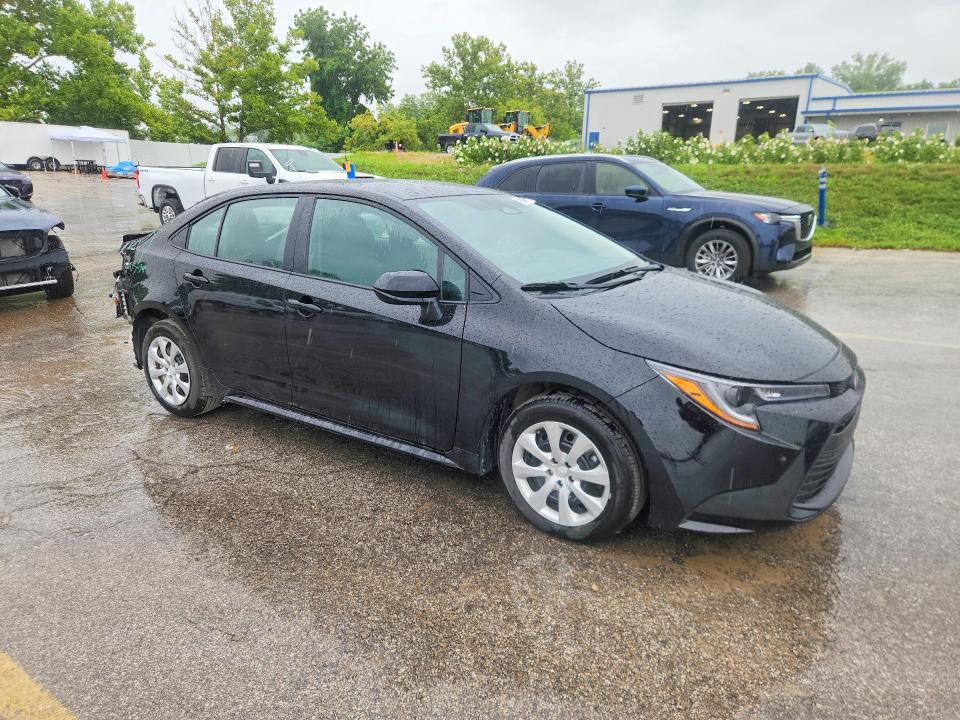 Фото 4 с аукциона – 2026 TOYOTA COROLLA с VIN 5YFB4MDE5TP442938
