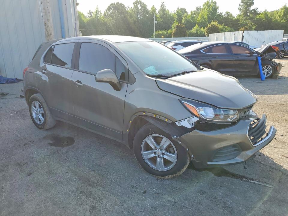 Photo 4 from auction – 2020 CHEVROLET TRAX with VIN KL7CJKSB3LB350913