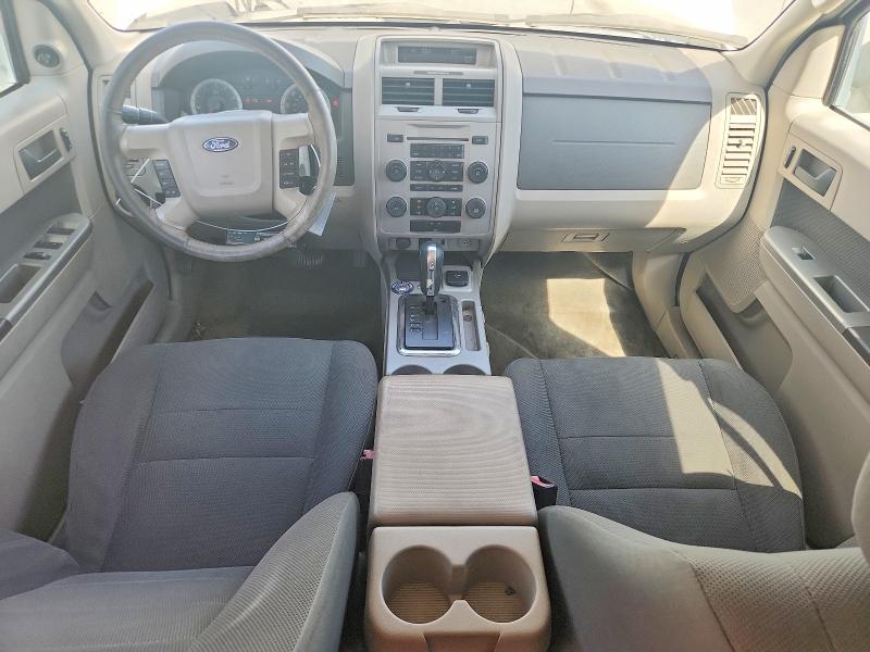Photo 8 from auction – 2009 FORD ESCAPE with VIN 1FMCU49349KA49530