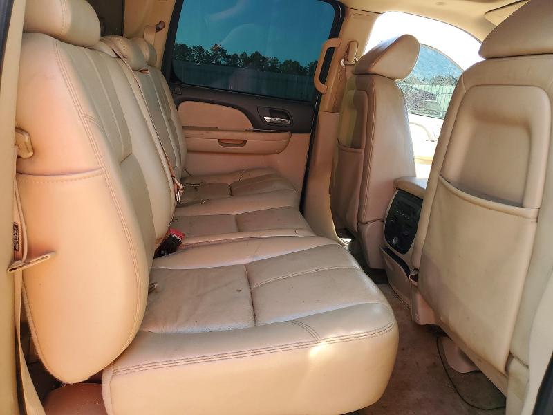 Photo 10 from auction – 2007 CHEVROLET AVALANCHE with VIN 3GNEC12J57G141071