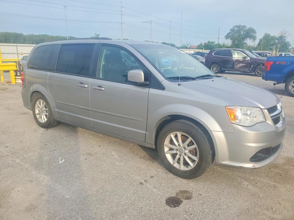 Photo 4 from auction – 2016 DODGE GRAND CARAVAN with VIN 2C4RDGCG3GR235019