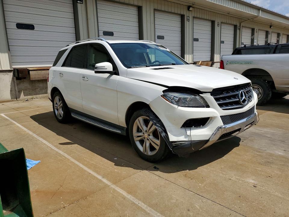 Photo 4 from auction – 2014 MERCEDES-BENZ ML with VIN 4JGDA5HB4EA392043