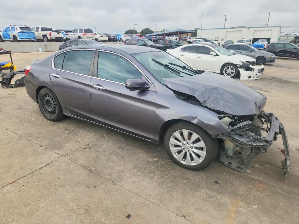 Photo 4 from auction – 2015 HONDA ACCORD with VIN 1HGCR2F72FA145869
