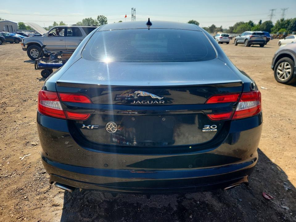 Photo 6 from auction – 2015 JAGUAR XF with VIN SAJWJ0FF4F8U67534