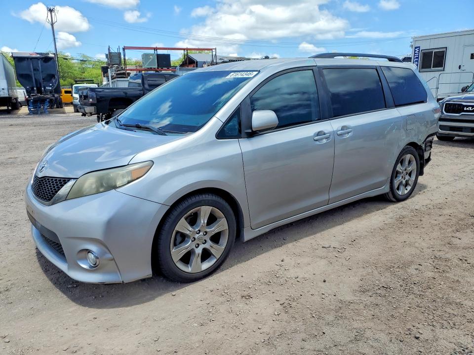 TOYOTA SIENNA 2012 with VIN 5TDXK3DC3CS249795 - Photo from auction