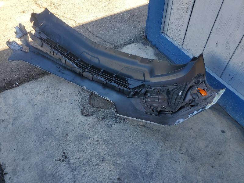 Photo 12 from auction – 2022 CHEVROLET EQUINOX with VIN 2GNAXHEV8N6105569