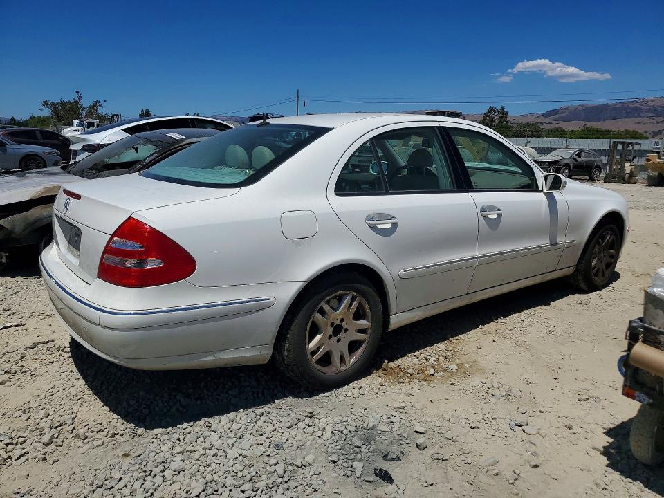 Photo 3 from auction – 2004 MERCEDES-BENZ E with VIN WDBUF65J14A509047
