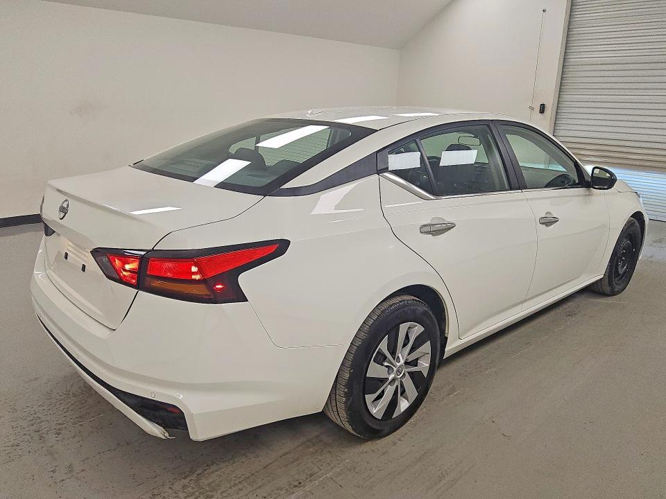 Photo 3 from auction – 2025 NISSAN ALTIMA with VIN 1N4BL4BVXSN327159