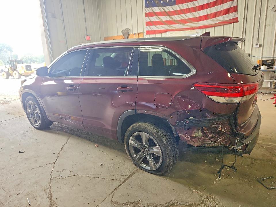 Photo 2 from auction – 2018 TOYOTA HIGHLANDER with VIN 5TDDZRFH0JS834857
