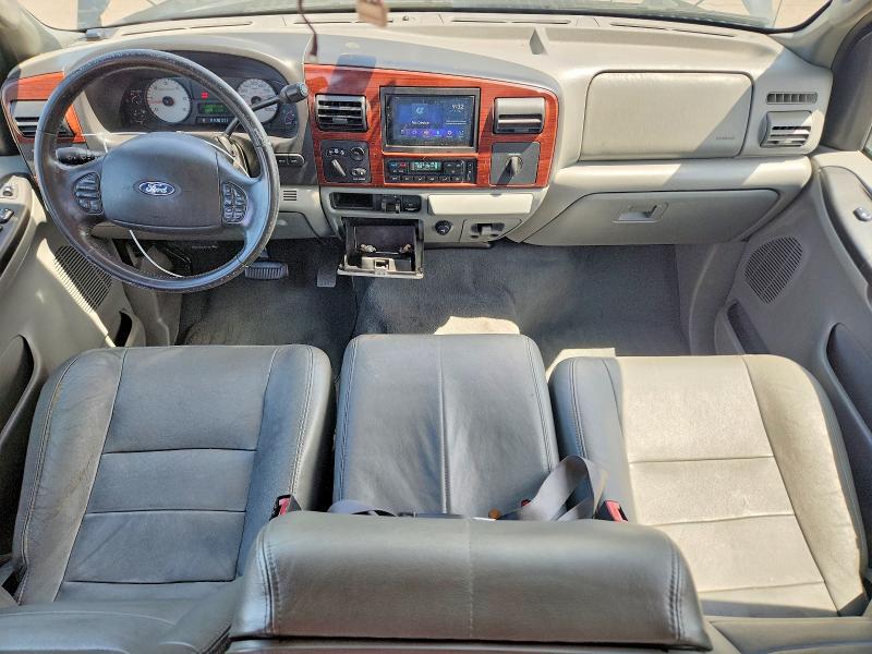 Photo 8 from auction – 2005 FORD F350 with VIN 1FTWW31Y25EC86202