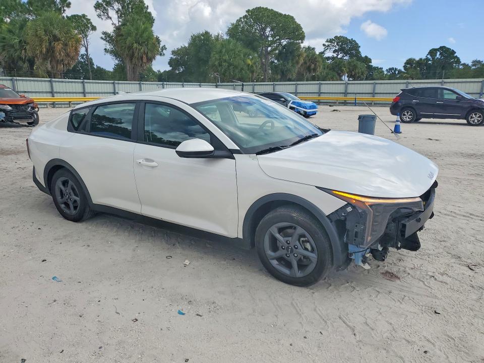 Photo 4 from auction – 2025 KIA K4 with VIN 3KPFT4DE2SE184897