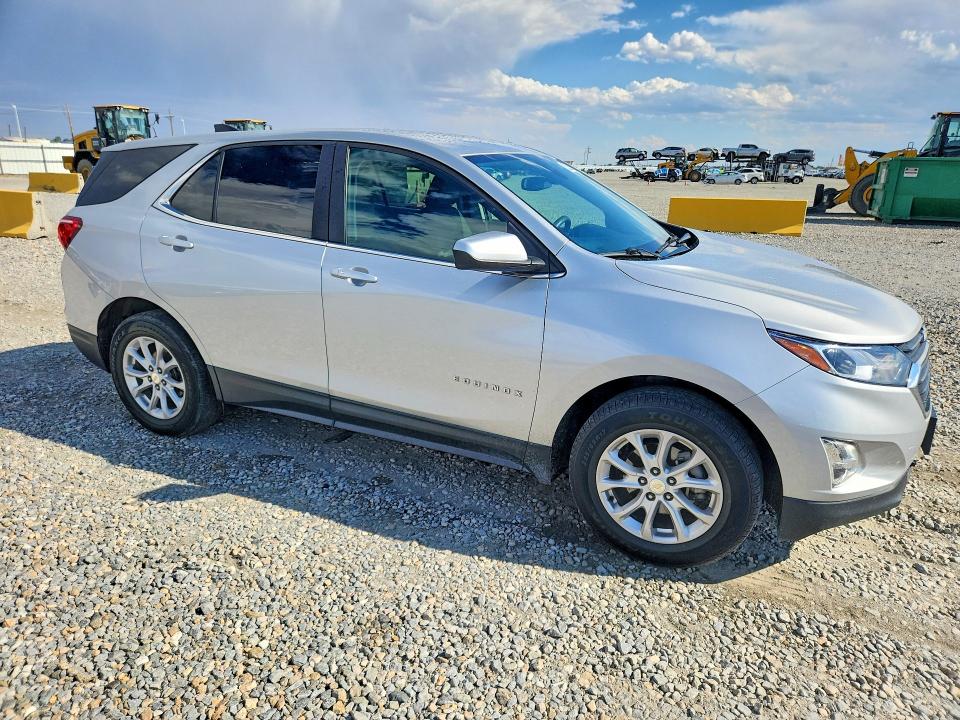 Photo 4 from auction – 2021 CHEVROLET EQUINOX with VIN 3GNAXUEV5MS105277