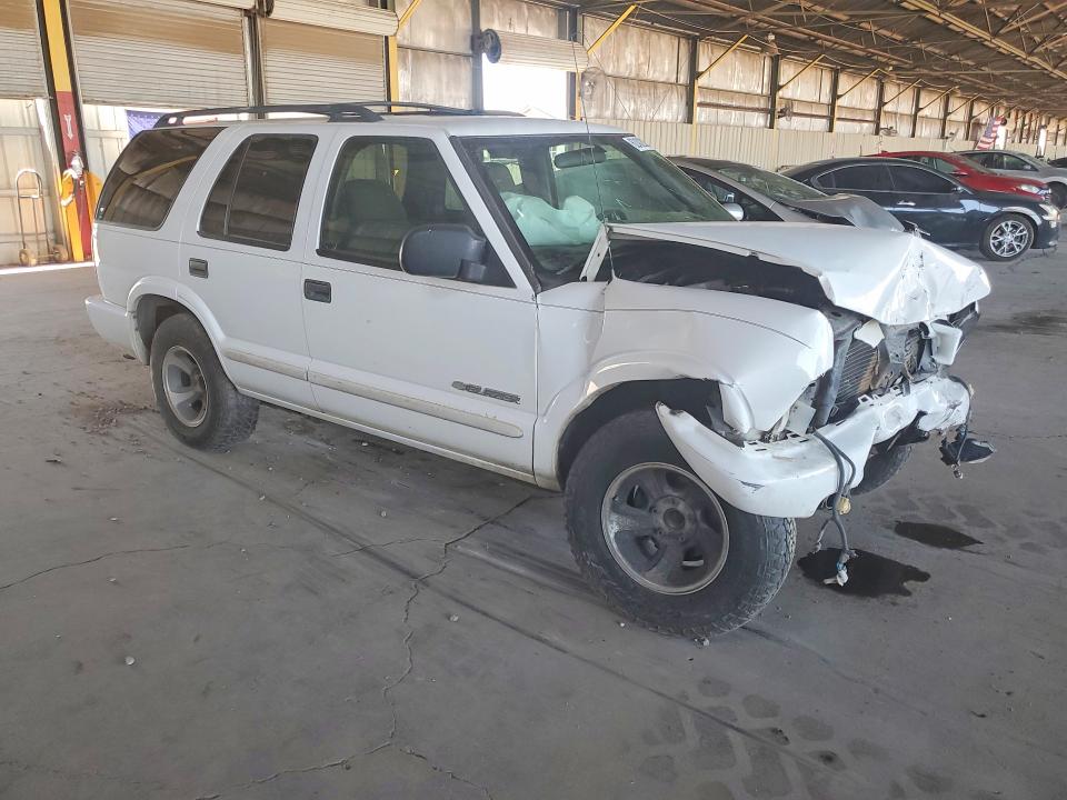 Photo 4 from auction – 2004 CHEVROLET BLAZER with VIN 1GNCS13X24K155933