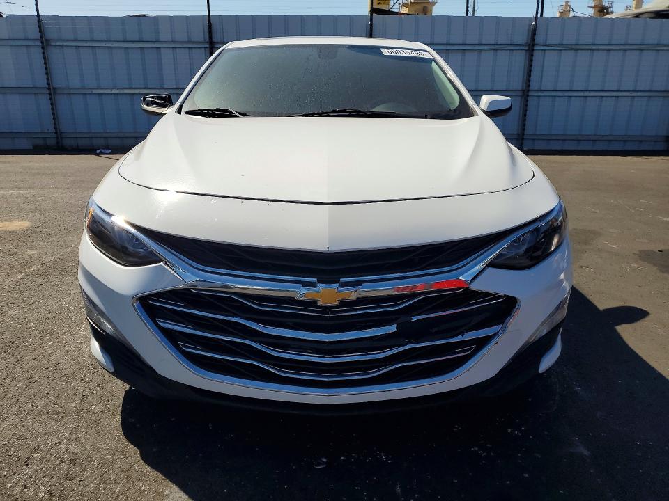 Photo 5 from auction – 2021 CHEVROLET MALIBU with VIN 1G1ZD5ST9MF055199