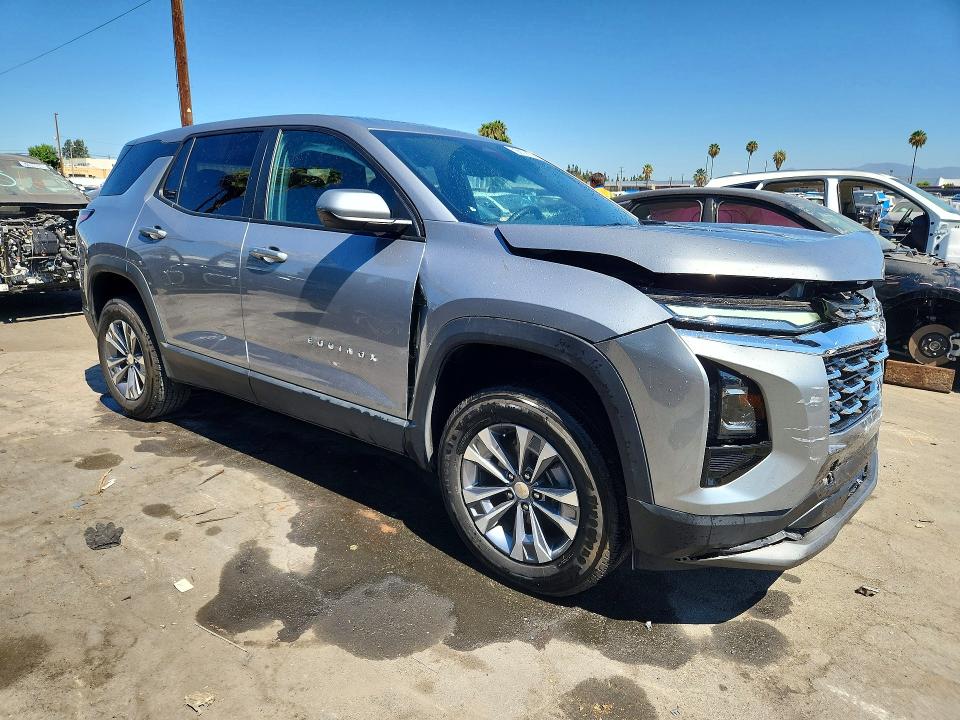 Photo 4 from auction – 2025 CHEVROLET EQUINOX with VIN 3GNAXHEG5SL323476