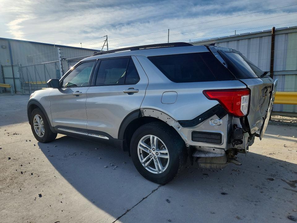 Photo 2 from auction – 2022 FORD EXPLORER with VIN 1FMSK7DH0NGA21243
