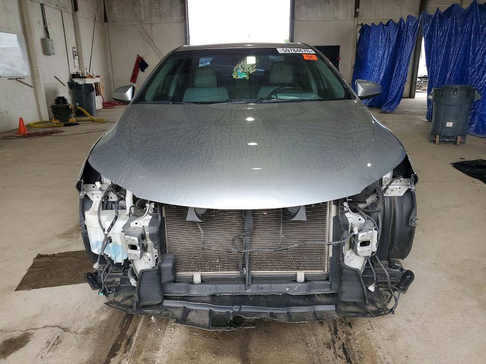 Photo 5 from auction – 2016 TOYOTA CAMRY with VIN 4T1BF1FK9GU189767