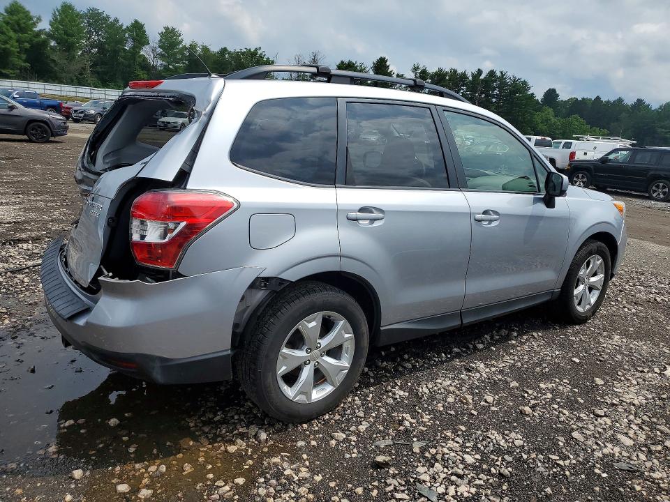Photo 3 from auction – 2014 SUBARU FORESTER with VIN JF2SJAEC1EH403221
