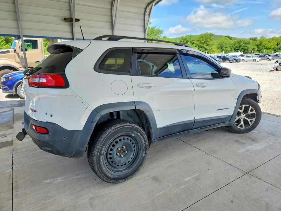 Photo 3 from auction – 2017 JEEP CHEROKEE with VIN 1C4PJMBS7HW666119