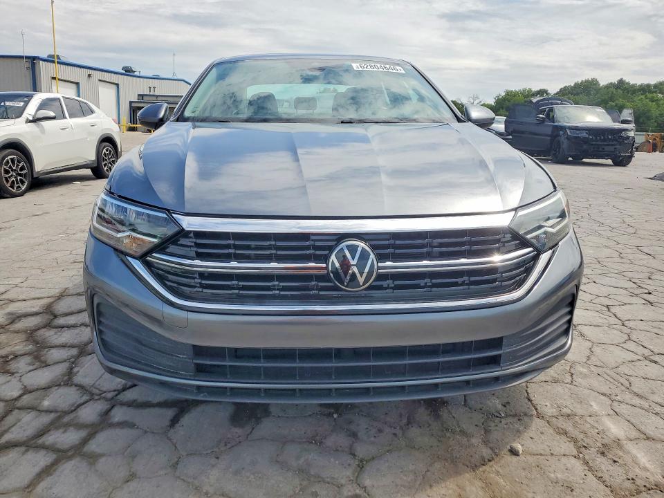 Photo 5 from auction – 2024 VOLKSWAGEN JETTA with VIN 3VW5M7BU2RM089242