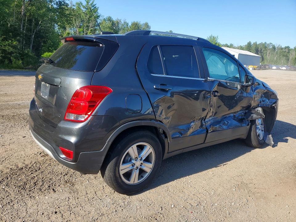 Photo 3 from auction – 2017 CHEVROLET TRAX with VIN 3GNCJLSB8HL165066
