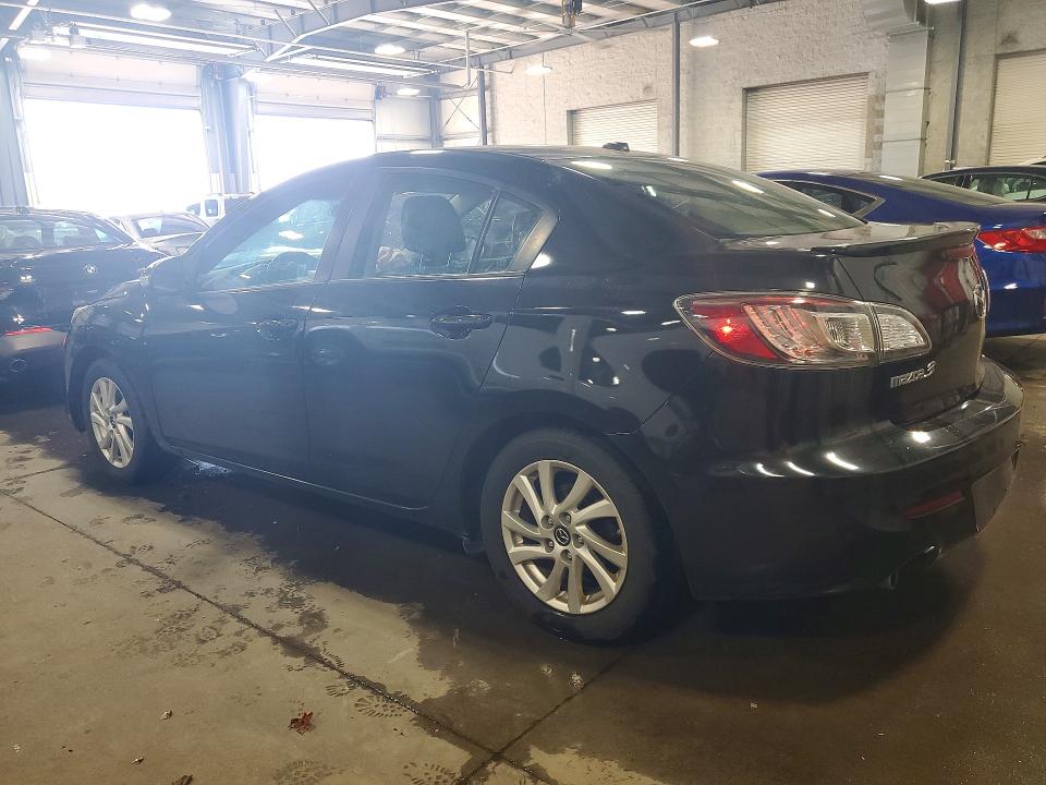 Photo 2 from auction – 2013 MAZDA 3 with VIN JM1BL1W74D1780062
