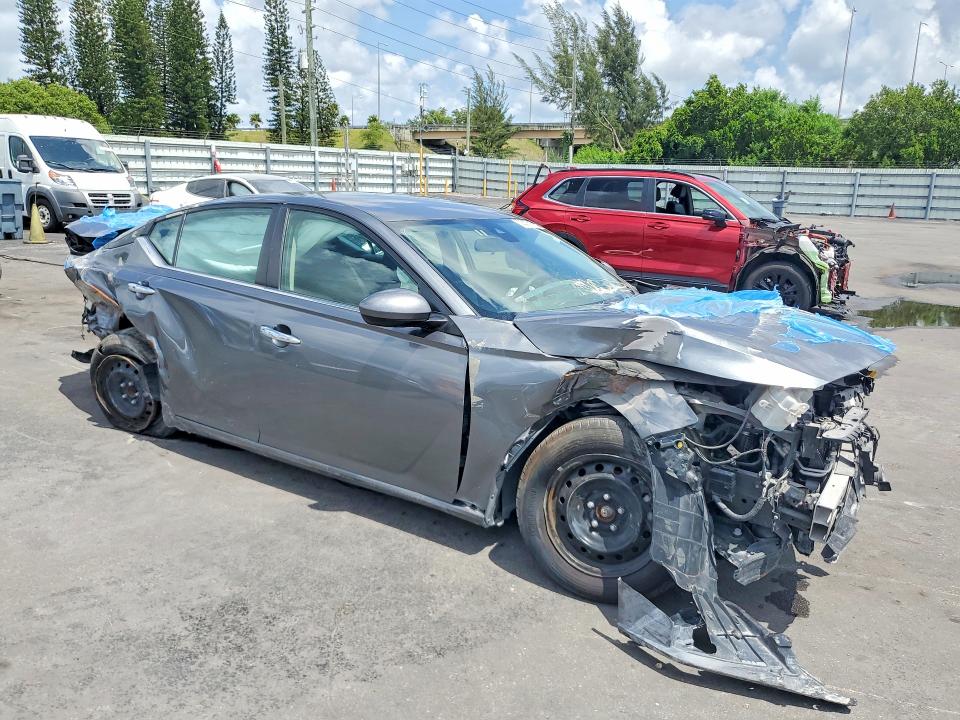 Photo 4 from auction – 2023 NISSAN ALTIMA with VIN 1N4BL4BV7PN317552