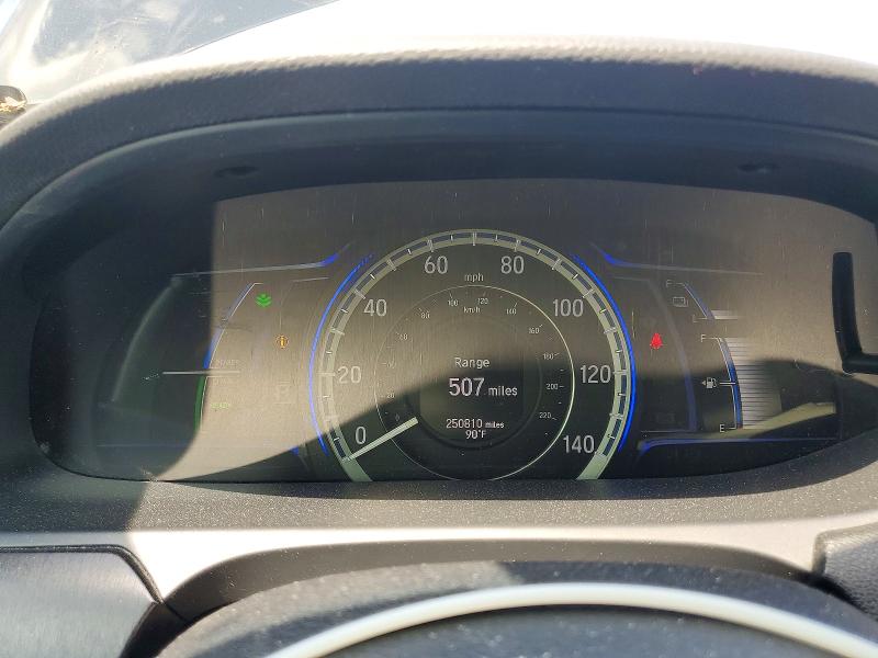 Photo 9 from auction – 2015 HONDA ACCORD with VIN 1HGCR6F58FA014130