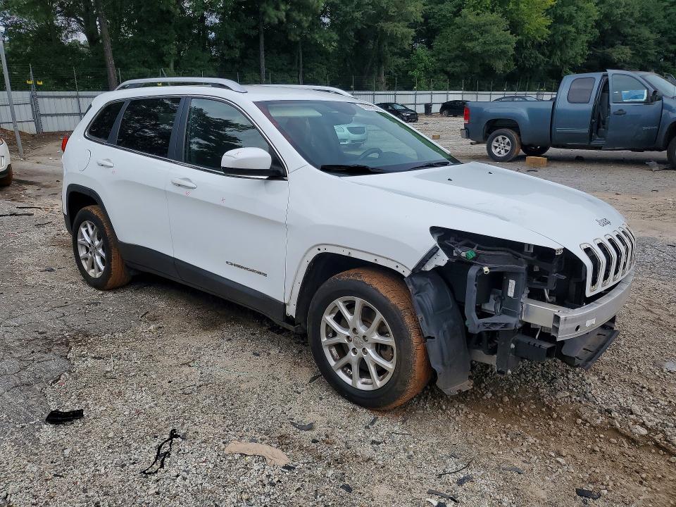 Photo 4 from auction – 2016 JEEP CHEROKEE with VIN 1C4PJLCB9GW200473