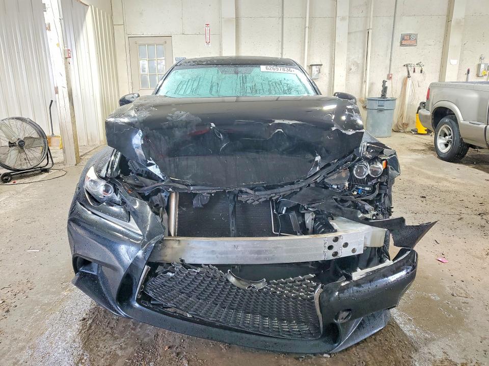 Photo 5 from auction – 2015 LEXUS IS with VIN JTHCF1D26F5027341