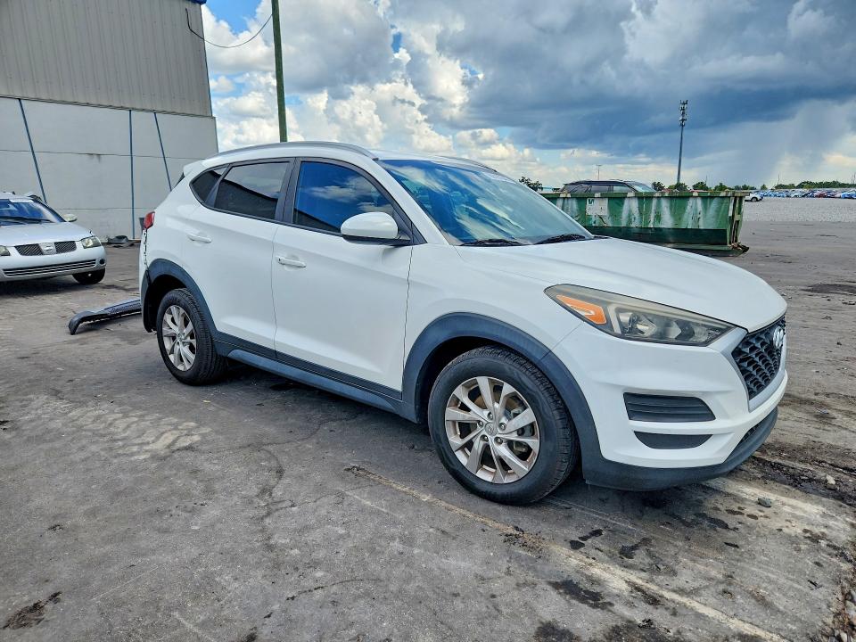 Photo 4 from auction – 2019 HYUNDAI TUCSON with VIN KM8J33A49KU847007