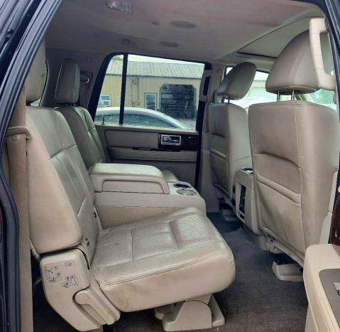 Photo 10 from auction – 2014 LINCOLN NAVIGATOR with VIN 5LMJJ3J52EEL03216
