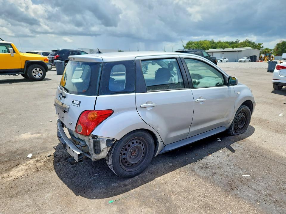 Photo 3 from auction – 2005 SCION XA with VIN JTKKT604X50080316