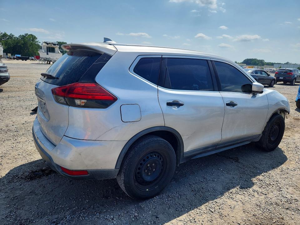 Photo 3 from auction – 2017 NISSAN ROGUE with VIN KNMAT2MV7HP531616