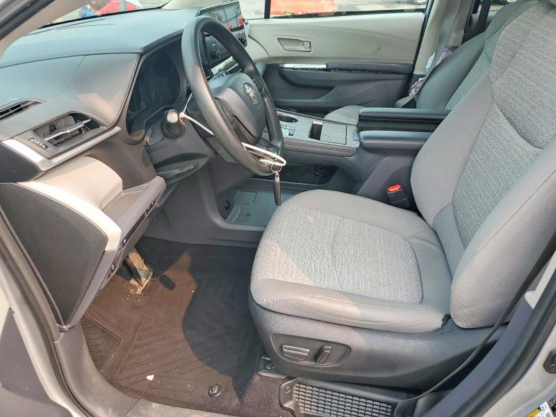 Photo 7 from auction – 2022 TOYOTA SIENNA with VIN 5TDKRKEC5NS106347
