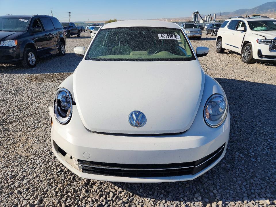Фото 5 с аукциона – 2014 VOLKSWAGEN BEETLE с VIN 3VWJL7AT6EM615201