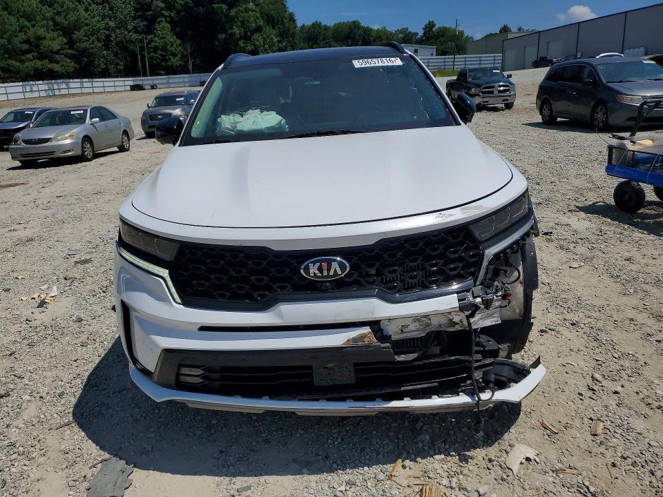 Photo 5 from auction – 2021 KIA SORENTO with VIN 5XYRK4LF5MG049266